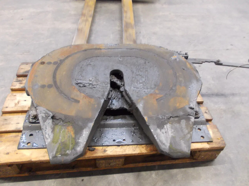 DAF 1825010 // JOST /JSK37C02004CS // G50-X // D 152/ U 20 1825010 // JOST /JSK37C02004CS // G50-X // D 152/ U 20 DAF XF 450 EURO 6 - Πέμπτος τροχός για Φορτηγό: φωτογραφία 4 DAF 1825010 // JOST /JSK37C02004CS // G50-X // D 152/ U 20 1825010 // JOST /JSK37C02004CS // G50-X // D 152/ U 20 DAF XF 450 EURO 6 - Πέμπτος τροχός για Φορτηγό: φωτογραφία 4