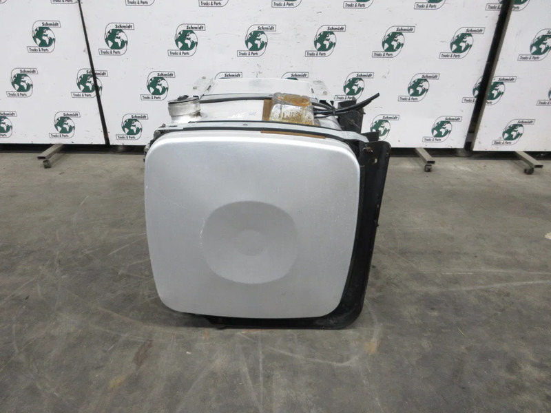 Iveco 81.12201-5839 // 81.12201-5933 // 450 LITER MAN TGX TGS EURO 6 TANK MODEL 2018 - Ρεζερβουάρ καυσίμου για Φορτηγό: φωτογραφία 4 Iveco 81.12201-5839 // 81.12201-5933 // 450 LITER MAN TGX TGS EURO 6 TANK MODEL 2018 - Ρεζερβουάρ καυσίμου για Φορτηγό: φωτογραφία 4