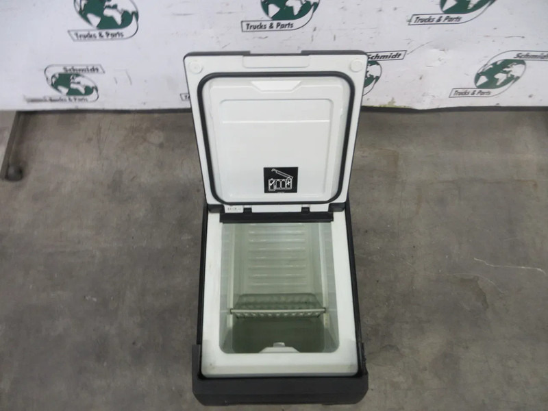 Mercedes-Benz A 960 840 09 43 KOELKAST MERCEDES BENZ 1845 MP4 EURO 6 - Καμπίνα και εσωτερικό για Φορτηγό: φωτογραφία 3 Mercedes-Benz A 960 840 09 43 KOELKAST MERCEDES BENZ 1845 MP4 EURO 6 - Καμπίνα και εσωτερικό για Φορτηγό: φωτογραφία 3