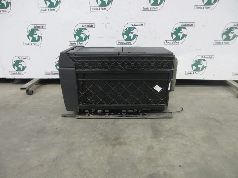 Mercedes-Benz A 960 840 09 43 KOELKAST MERCEDES BENZ 1845 MP4 EURO 6 - Καμπίνα και εσωτερικό για Φορτηγό: φωτογραφία 2 Mercedes-Benz A 960 840 09 43 KOELKAST MERCEDES BENZ 1845 MP4 EURO 6 - Καμπίνα και εσωτερικό για Φορτηγό: φωτογραφία 2