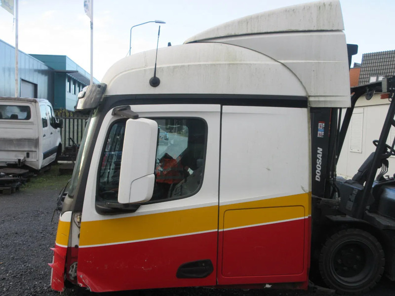 Mercedes-Benz MERCEDES 1842 CABINE MODEL 2018 MP4 - Καμπίνα και εσωτερικό για Φορτηγό: φωτογραφία 5 Mercedes-Benz MERCEDES 1842 CABINE MODEL 2018 MP4 - Καμπίνα και εσωτερικό για Φορτηγό: φωτογραφία 5