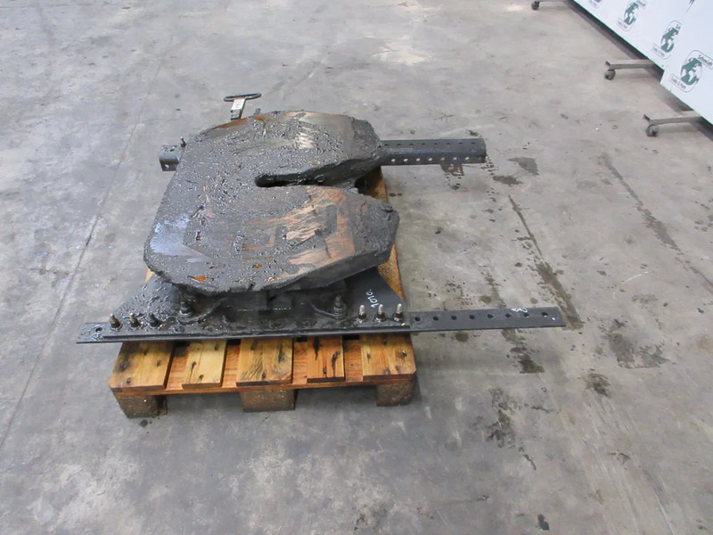 SAF G50-X D152.3 U20.0 SK-S 36.20 G50-X D152.3 U20.0 SK-S 36.20 VOLVO FH 460 EURO 6 MODEL 2021 - Πέμπτος τροχός για Φορτηγό: φωτογραφία 4 SAF G50-X D152.3 U20.0 SK-S 36.20 G50-X D152.3 U20.0 SK-S 36.20 VOLVO FH 460 EURO 6 MODEL 2021 - Πέμπτος τροχός για Φορτηγό: φωτογραφία 4