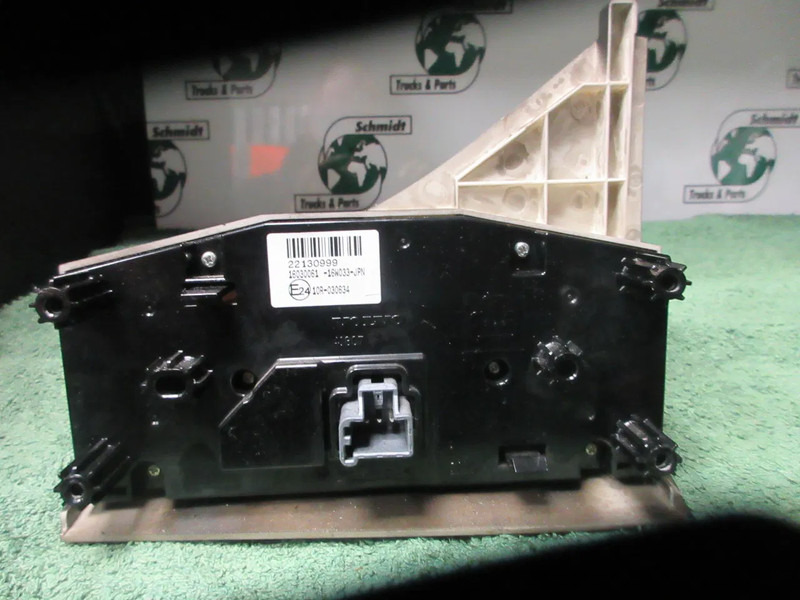 Volvo 22130999 KACHEL BEDIENING VOLVO FH 500 MODEL 2021 - Ηλεκτρικό σύστημα για Φορτηγό: φωτογραφία 3 Volvo 22130999 KACHEL BEDIENING VOLVO FH 500 MODEL 2021 - Ηλεκτρικό σύστημα για Φορτηγό: φωτογραφία 3