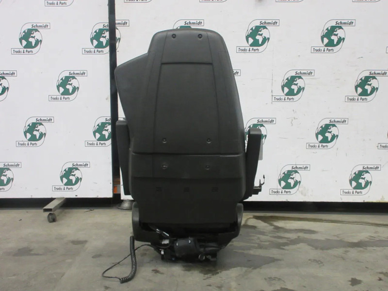 Volvo 23766412 // 23764396 STOELEN SET LUCHTGEVEERT R+L FM MODEL 2023 - Kάθισμα για Φορτηγό: φωτογραφία 5 Volvo 23766412 // 23764396 STOELEN SET LUCHTGEVEERT R+L FM MODEL 2023 - Kάθισμα για Φορτηγό: φωτογραφία 5