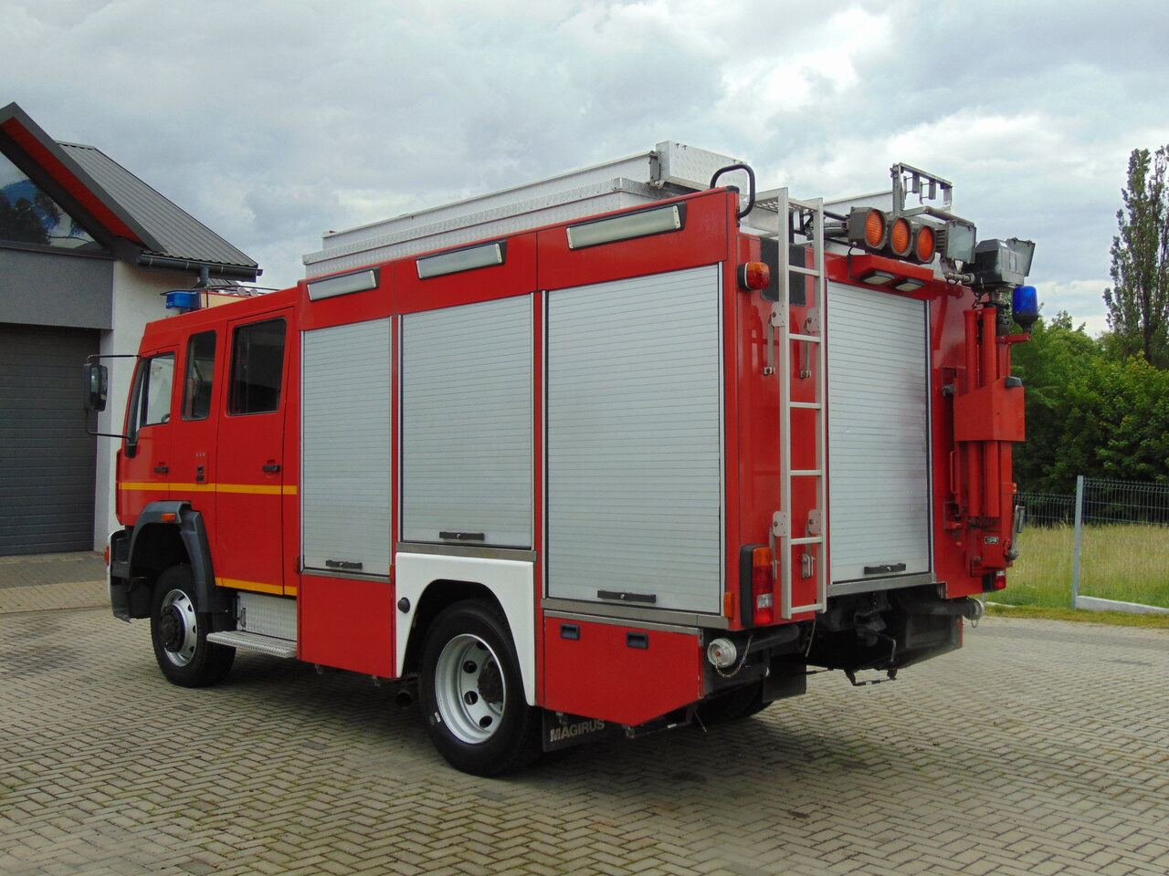 MAN LE14.260 4x4 MAGIRUS - Πυροσβεστικό όχημα: φωτογραφία 3 MAN LE14.260 4x4 MAGIRUS - Πυροσβεστικό όχημα: φωτογραφία 3
