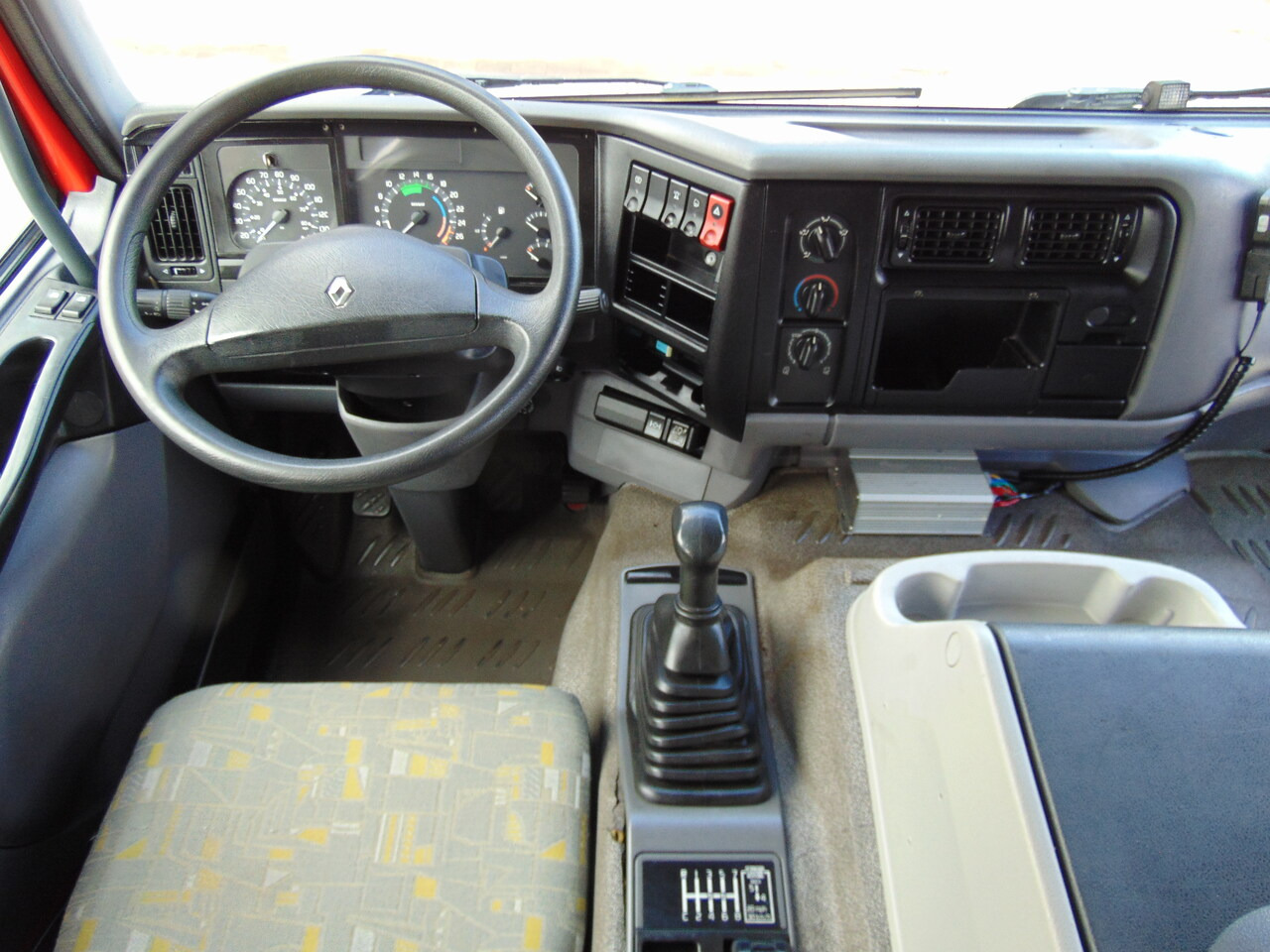 Πυροσβεστικό όχημα RENAULT Premium 260 GICAR: φωτογραφία 19