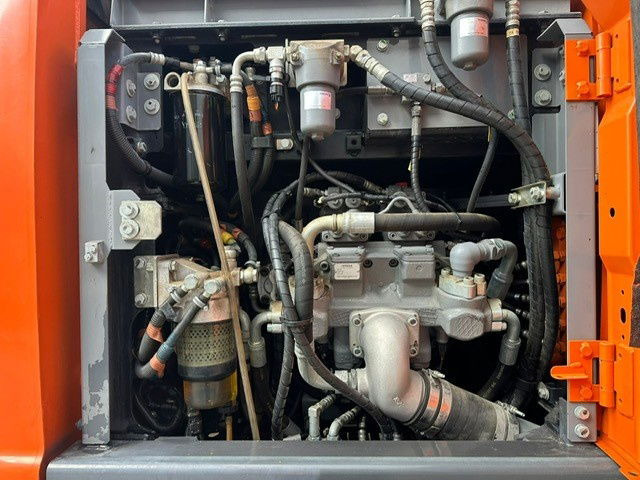 Τροχοφόρος εκσκαφέας Hitachi ZX170W-6: φωτογραφία 15