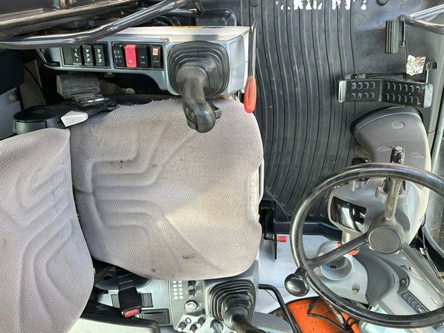 Hitachi ZX170W-6 - Τροχοφόρος εκσκαφέας: φωτογραφία 2 Hitachi ZX170W-6 - Τροχοφόρος εκσκαφέας: φωτογραφία 2