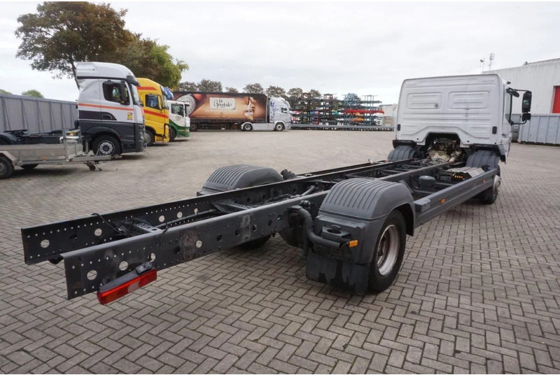 Mercedes-Benz ATEGO 1221 / ENGINE RUNNING / ONLY:253095 KM / AUTOMATIC / EURO-6 / 2017 - Φορτηγό σασί: φωτογραφία 4 Mercedes-Benz ATEGO 1221 / ENGINE RUNNING / ONLY:253095 KM / AUTOMATIC / EURO-6 / 2017 - Φορτηγό σασί: φωτογραφία 4