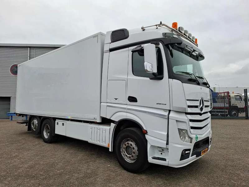 Mercedes-Benz Actros 2843 / NL TRUCK / TUV:08-01-2026 / LIFT+LENKACHSE / SMART TACHO / NAVI / PLATFORM 1500 KG / 2XBED / EURO-6 / 2015 - Φορτηγό κόφα: φωτογραφία 2 Mercedes-Benz Actros 2843 / NL TRUCK / TUV:08-01-2026 / LIFT+LENKACHSE / SMART TACHO / NAVI / PLATFORM 1500 KG / 2XBED / EURO-6 / 2015 - Φορτηγό κόφα: φωτογραφία 2