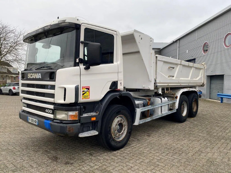 Scania 124-400 / 6X4 / RETARDER / BIG AXLE / FULL STEEL / 2SIDE TIPPER / OLD TACHO / AIRCO / MANUAL / EURO-2 / 2000 - Φορτηγό ανατρεπόμενο: φωτογραφία 1 Scania 124-400 / 6X4 / RETARDER / BIG AXLE / FULL STEEL / 2SIDE TIPPER / OLD TACHO / AIRCO / MANUAL / EURO-2 / 2000 - Φορτηγό ανατρεπόμενο: φωτογραφία 1