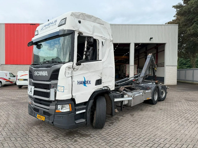 Scania NGS R410 / ENGINE RUNNING / RETARDER / LIFT+LENKACHSE / HIAB 21TON HOOK / NL TRUCK / FRIDGE / EURO-6 / 2019 - Φορτηγό φόρτωσης γάντζου: φωτογραφία 2 Scania NGS R410 / ENGINE RUNNING / RETARDER / LIFT+LENKACHSE / HIAB 21TON HOOK / NL TRUCK / FRIDGE / EURO-6 / 2019 - Φορτηγό φόρτωσης γάντζου: φωτογραφία 2