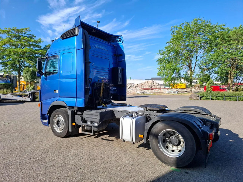 Volvo FH13-400 / HYDRAULICS / NL TRUCK / TUV:14-09-2025 / GLOBETROTTER / FRIGDE / AIRCO / AUTOMATIC / EURO-5 / 2006 - Τράκτορας: φωτογραφία 3 Volvo FH13-400 / HYDRAULICS / NL TRUCK / TUV:14-09-2025 / GLOBETROTTER / FRIGDE / AIRCO / AUTOMATIC / EURO-5 / 2006 - Τράκτορας: φωτογραφία 3