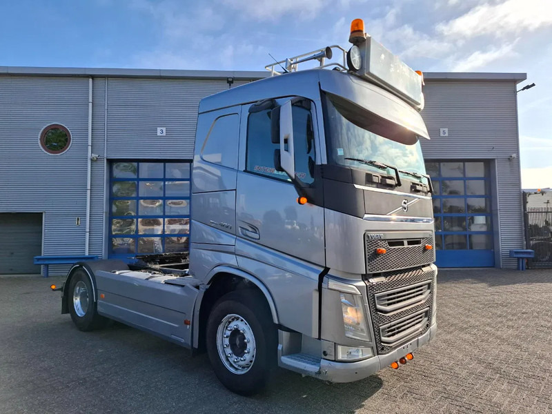 Volvo FH4-460 / HYDRAULICS / VEB+ / TUV:21-08-2025 / FRIDGE / AUTOMATIC / EURO-6 / 2015 - Τράκτορας: φωτογραφία 2 Volvo FH4-460 / HYDRAULICS / VEB+ / TUV:21-08-2025 / FRIDGE / AUTOMATIC / EURO-6 / 2015 - Τράκτορας: φωτογραφία 2