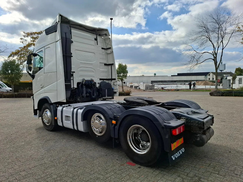 Volvo FH4-460 / VEB+ / ACC / LWDS / LIFT AXLE / 753707 KM / FRIDGE / AUTOMATIC / EURO-6 / 2015 - Τράκτορας: φωτογραφία 3 Volvo FH4-460 / VEB+ / ACC / LWDS / LIFT AXLE / 753707 KM / FRIDGE / AUTOMATIC / EURO-6 / 2015 - Τράκτορας: φωτογραφία 3