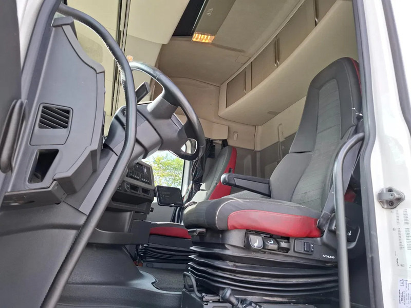 Μίσθωση Volvo FH4-460 / VEB+ / HYDRAULICS / TUV:31-10-2025 / GEN2 V2 SMART TACHO / LWDS / SIDESKIRTS / FRIDGE / EURO-6 / 2018 Volvo FH4-460 / VEB+ / HYDRAULICS / TUV:31-10-2025 / GEN2 V2 SMART TACHO / LWDS / SIDESKIRTS / FRIDGE / EURO-6 / 2018: φωτογραφία 11 Μίσθωση Volvo FH4-460 / VEB+ / HYDRAULICS / TUV:31-10-2025 / GEN2 V2 SMART TACHO / LWDS / SIDESKIRTS / FRIDGE / EURO-6 / 2018 Volvo FH4-460 / VEB+ / HYDRAULICS / TUV:31-10-2025 / GEN2 V2 SMART TACHO / LWDS / SIDESKIRTS / FRIDGE / EURO-6 / 2018: φωτογραφία 11