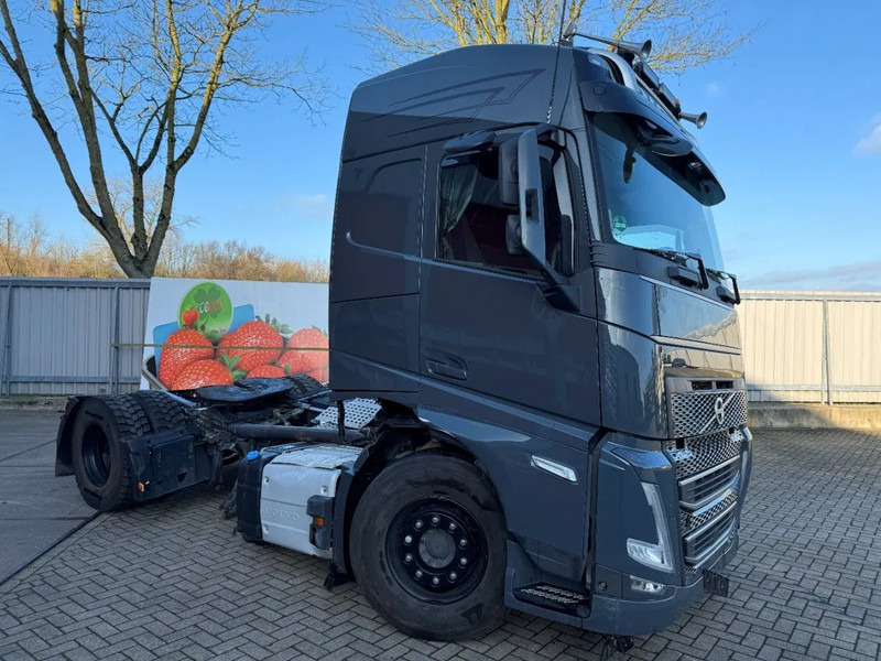 Volvo FH5-460 / VEB+ / HYDRAULICS / I-PARKCOOL / ONLY:188538 KM / FULL-AIR / ACC / LWDS / AUTOMATIC / EURO-6 / 2023 - Τράκτορας: φωτογραφία 2 Volvo FH5-460 / VEB+ / HYDRAULICS / I-PARKCOOL / ONLY:188538 KM / FULL-AIR / ACC / LWDS / AUTOMATIC / EURO-6 / 2023 - Τράκτορας: φωτογραφία 2