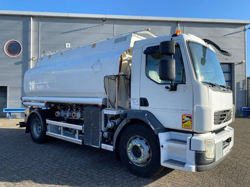 Volvo FL7-290 / 5 COMPARTIMENTS / 13000 LITER TOTAL / PUMP / AUTOMATIC / EURO-5 / 2009 - Φορτηγό βυτιοφόρο: φωτογραφία 2 Volvo FL7-290 / 5 COMPARTIMENTS / 13000 LITER TOTAL / PUMP / AUTOMATIC / EURO-5 / 2009 - Φορτηγό βυτιοφόρο: φωτογραφία 2