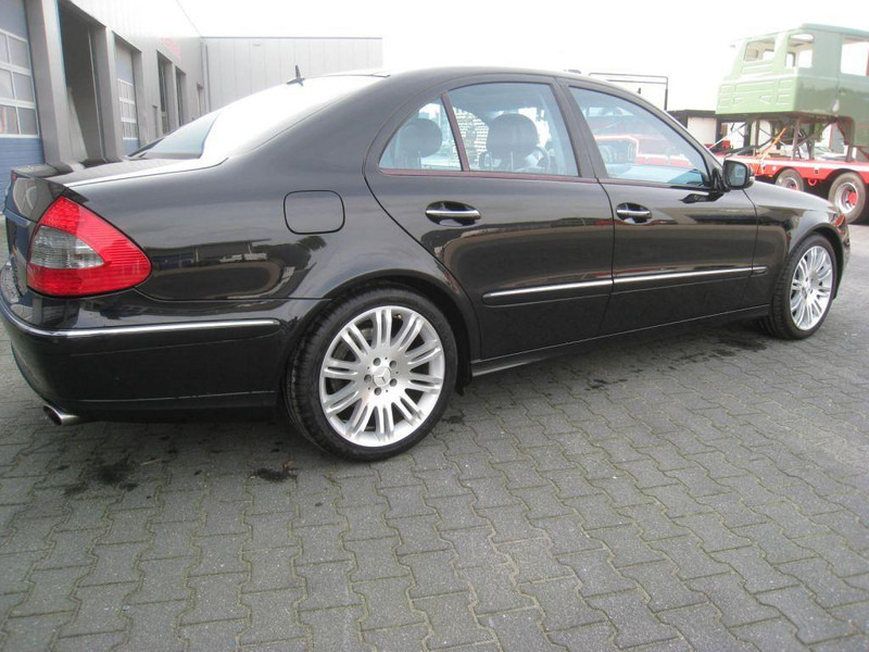 Mercedes-Benz E-Klasse 280 CDI, Sport - Λιμουζίνα/ Sedan: φωτογραφία 2 Mercedes-Benz E-Klasse 280 CDI, Sport - Λιμουζίνα/ Sedan: φωτογραφία 2