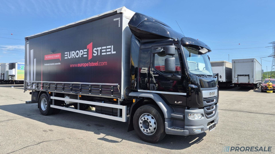 DAF LF 290 FA Sleeper Cab EURO 6 - valník s plachtou - Φορτηγό μουσαμάς: φωτογραφία 1 DAF LF 290 FA Sleeper Cab EURO 6 - valník s plachtou - Φορτηγό μουσαμάς: φωτογραφία 1