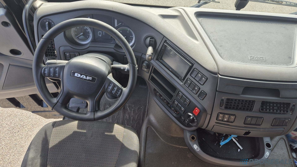 DAF XF 460 FT LOW DECK SC EURO 6 - Τράκτορας: φωτογραφία 4 DAF XF 460 FT LOW DECK SC EURO 6 - Τράκτορας: φωτογραφία 4