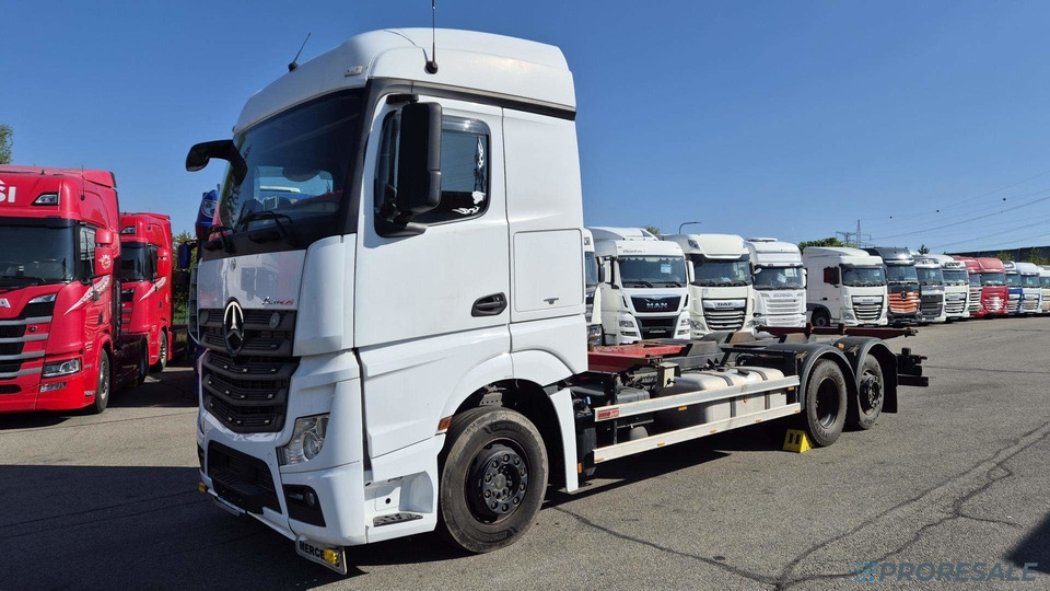 MERCEDES-BENZ ACTROS 2546 L 6X2 EURO 6 - pro přepravu BDF - Φορτηγό μεταφοράς εμπορευματοκιβωτίων/ Κινητό αμάξωμα: φωτογραφία 2 MERCEDES-BENZ ACTROS 2546 L 6X2 EURO 6 - pro přepravu BDF - Φορτηγό μεταφοράς εμπορευματοκιβωτίων/ Κινητό αμάξωμα: φωτογραφία 2