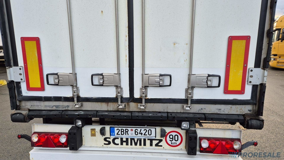 SCHMITZ CARGOBULL SKO 24/L - 13.4 FP60 COOL - mrazírenský návěs + diesel-elektrický agregát CARRIER VECTOR 1300 - Επικαθήμενο ψυγείο: φωτογραφία 5 SCHMITZ CARGOBULL SKO 24/L - 13.4 FP60 COOL - mrazírenský návěs + diesel-elektrický agregát CARRIER VECTOR 1300 - Επικαθήμενο ψυγείο: φωτογραφία 5