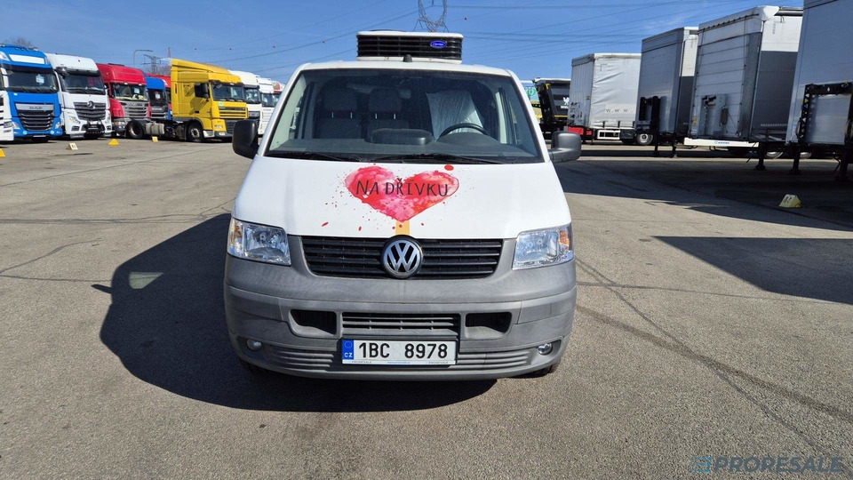 VOLKSWAGEN TRANSPORTER 2.5 TDi - nová mrazírenská vestavba + CARRIER XARIOS 230/12 V - vadný motor - Επαγγελματικό αυτοκίνητο ψυγείο: φωτογραφία 2 VOLKSWAGEN TRANSPORTER 2.5 TDi - nová mrazírenská vestavba + CARRIER XARIOS 230/12 V - vadný motor - Επαγγελματικό αυτοκίνητο ψυγείο: φωτογραφία 2
