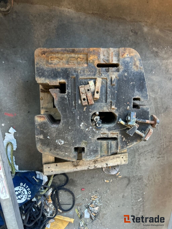 10 stk Front vekter til traktor - Αντίβαρο: φωτογραφία 1 10 stk Front vekter til traktor - Αντίβαρο: φωτογραφία 1