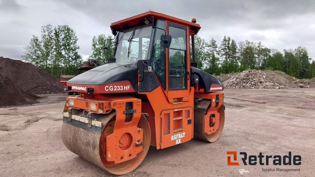 Asfaltsvält DYNAPAC CG233HF - Ασφαλτικός οδοστρωτήρας: φωτογραφία 1 Asfaltsvält DYNAPAC CG233HF - Ασφαλτικός οδοστρωτήρας: φωτογραφία 1
