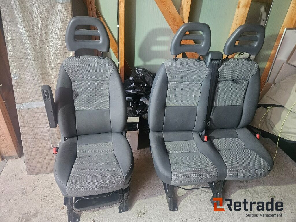 Framstolar Peugeot Boxer - Αυτοκίνητο: φωτογραφία 1 Framstolar Peugeot Boxer - Αυτοκίνητο: φωτογραφία 1