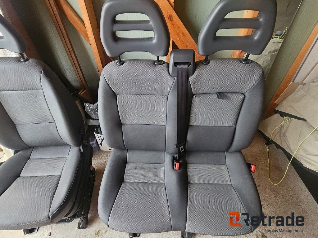 Framstolar Peugeot Boxer - Αυτοκίνητο: φωτογραφία 3 Framstolar Peugeot Boxer - Αυτοκίνητο: φωτογραφία 3