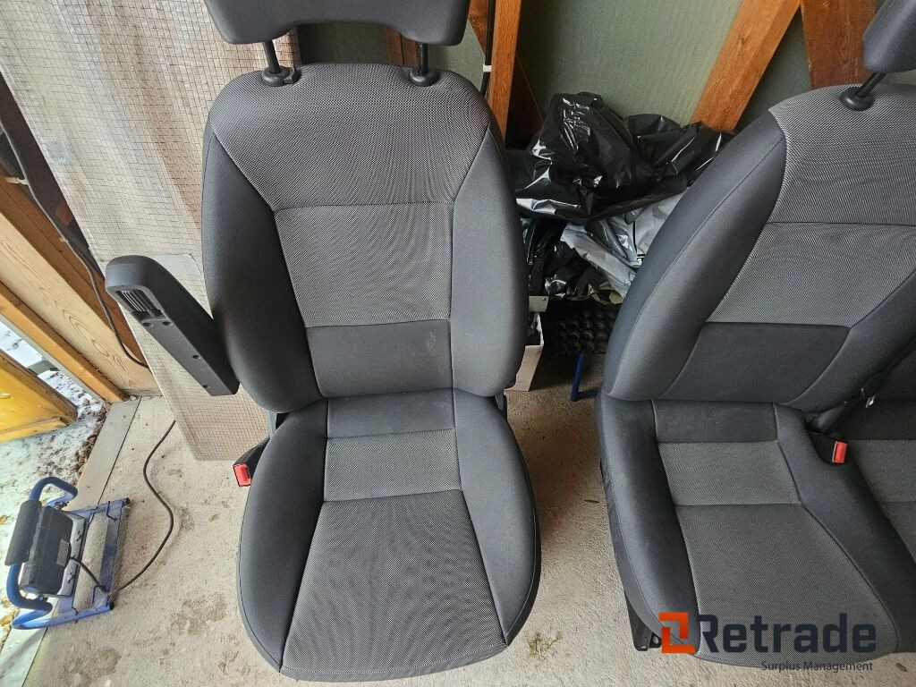 Framstolar Peugeot Boxer - Αυτοκίνητο: φωτογραφία 5 Framstolar Peugeot Boxer - Αυτοκίνητο: φωτογραφία 5