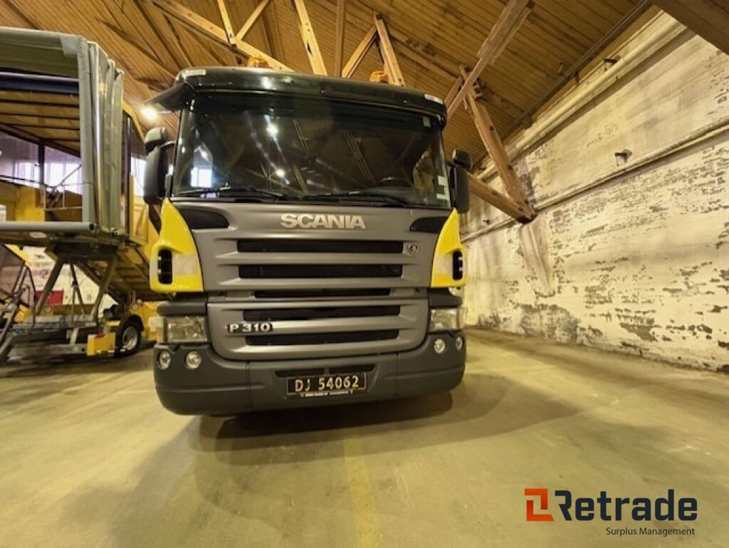 Glykol suger - Scania P310 med Bucher STKF 9500 på bygg! - Απορριμματοφόρο: φωτογραφία 2 Glykol suger - Scania P310 med Bucher STKF 9500 på bygg! - Απορριμματοφόρο: φωτογραφία 2