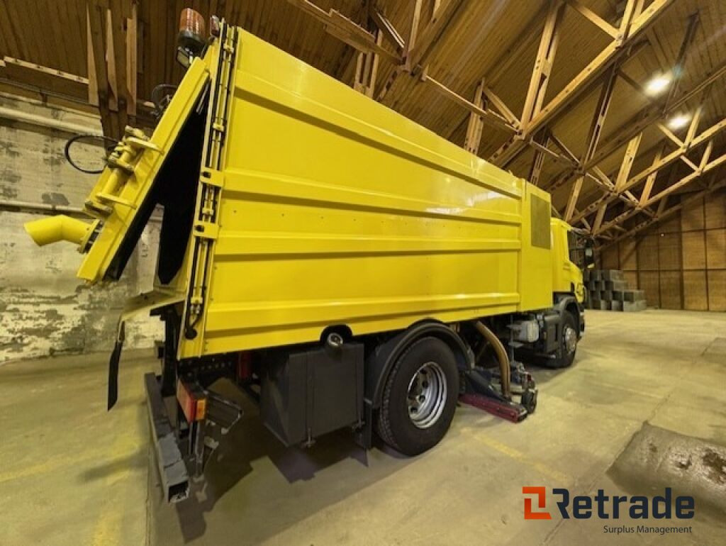 Glykol suger - Scania P310 med Bucher STKF 9500 på bygg! - Απορριμματοφόρο: φωτογραφία 5 Glykol suger - Scania P310 med Bucher STKF 9500 på bygg! - Απορριμματοφόρο: φωτογραφία 5