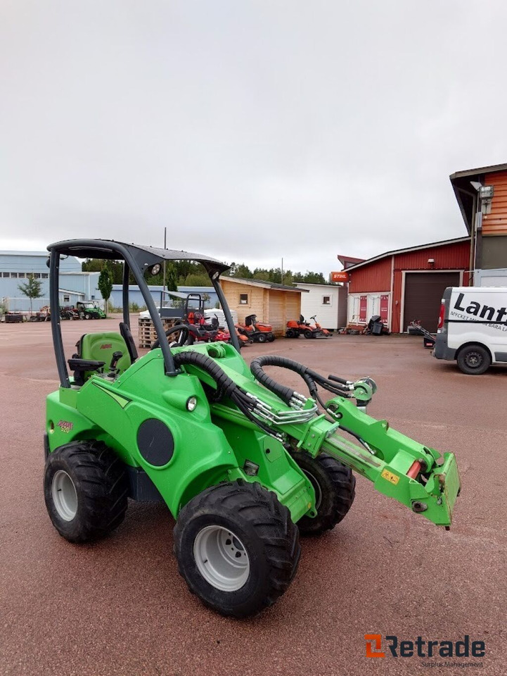 Kompaktlastare Avant 520 - Σπαστός φορτωτής: φωτογραφία 2 Kompaktlastare Avant 520 - Σπαστός φορτωτής: φωτογραφία 2