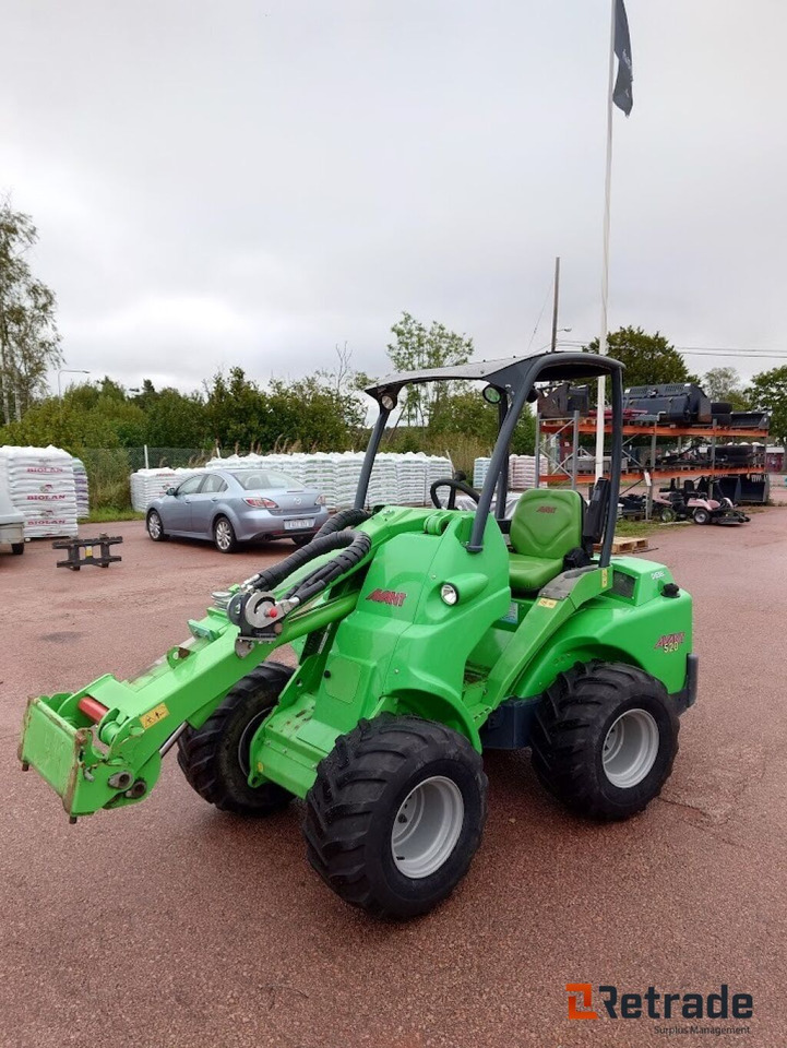 Kompaktlastare Avant 520 - Σπαστός φορτωτής: φωτογραφία 1 Kompaktlastare Avant 520 - Σπαστός φορτωτής: φωτογραφία 1