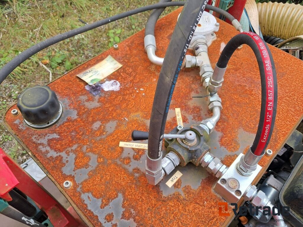 Μηχανήματα κήπου Løvsuger på trailer: φωτογραφία 13 Μηχανήματα κήπου Løvsuger på trailer: φωτογραφία 13