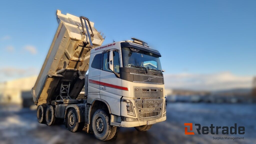 Robust og klar tippbil – Volvo FH16 650 8x4 med tipp og hengeropplegg - Φορτηγό ανατρεπόμενο: φωτογραφία 4 Robust og klar tippbil – Volvo FH16 650 8x4 med tipp og hengeropplegg - Φορτηγό ανατρεπόμενο: φωτογραφία 4