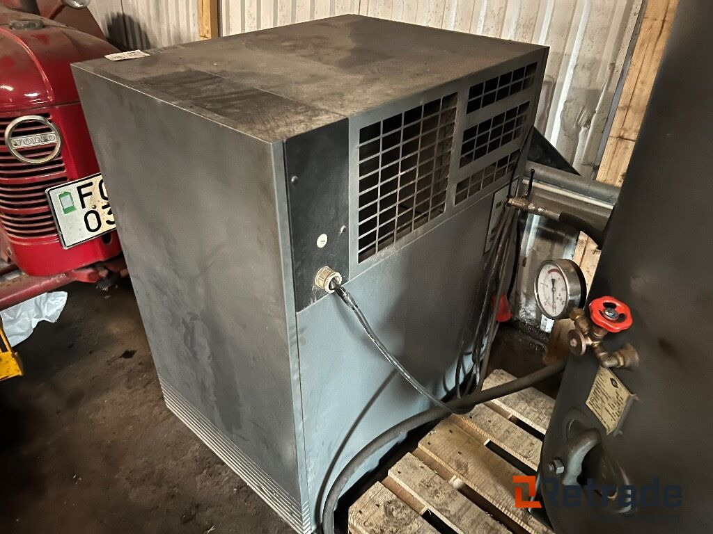 SkruvKompressor Atlas Copco GA5 & Gävle galvan lufttank 500liter - Κατασκευή μηχανήματα: φωτογραφία 2 SkruvKompressor Atlas Copco GA5 & Gävle galvan lufttank 500liter - Κατασκευή μηχανήματα: φωτογραφία 2