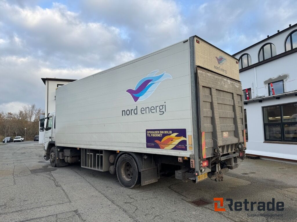 VOLVO FM 330 4X2 - Φορτηγό κόφα: φωτογραφία 4 VOLVO FM 330 4X2 - Φορτηγό κόφα: φωτογραφία 4