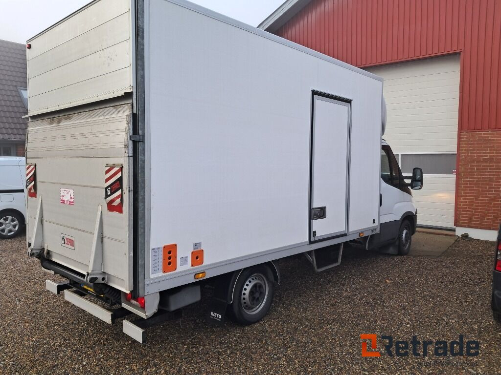 Varevogn Iveco 35s18 3,0d Wb4100 Aut. - Αυτοκίνητο: φωτογραφία 4 Varevogn Iveco 35s18 3,0d Wb4100 Aut. - Αυτοκίνητο: φωτογραφία 4