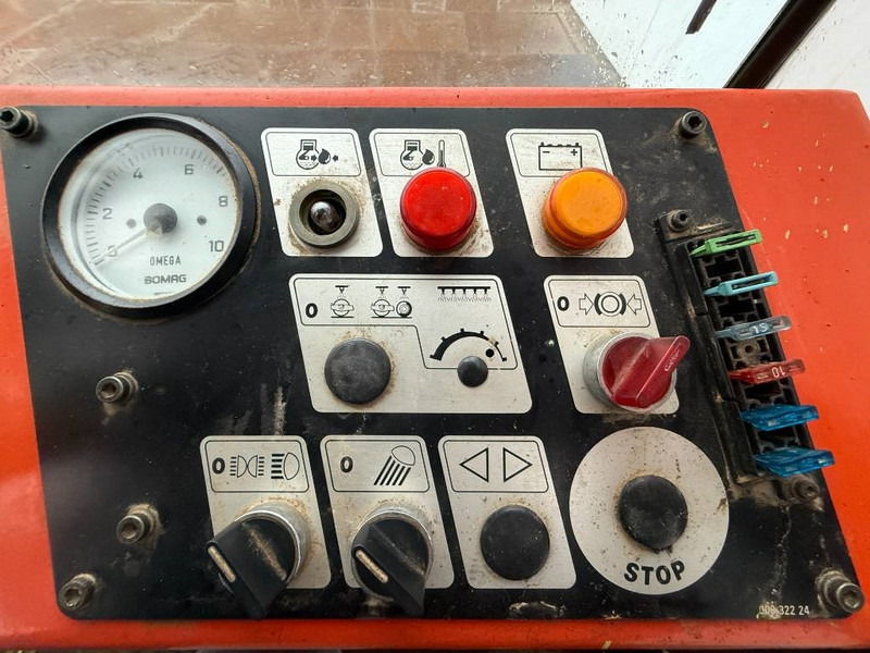 Οδοστρωτήρας Bomag BW172D - Good Working Condition / Deutz Engine: φωτογραφία 12 Οδοστρωτήρας Bomag BW172D - Good Working Condition / Deutz Engine: φωτογραφία 12