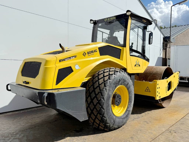 Bomag BW211DH-5 - German Machine / Only 1311 Hours! - Οδοστρωτήρας: φωτογραφία 5 Bomag BW211DH-5 - German Machine / Only 1311 Hours! - Οδοστρωτήρας: φωτογραφία 5