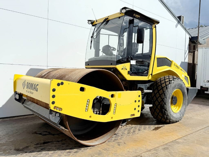 Bomag BW211DH-5 - German Machine / Only 1311 Hours! - Οδοστρωτήρας: φωτογραφία 2 Bomag BW211DH-5 - German Machine / Only 1311 Hours! - Οδοστρωτήρας: φωτογραφία 2
