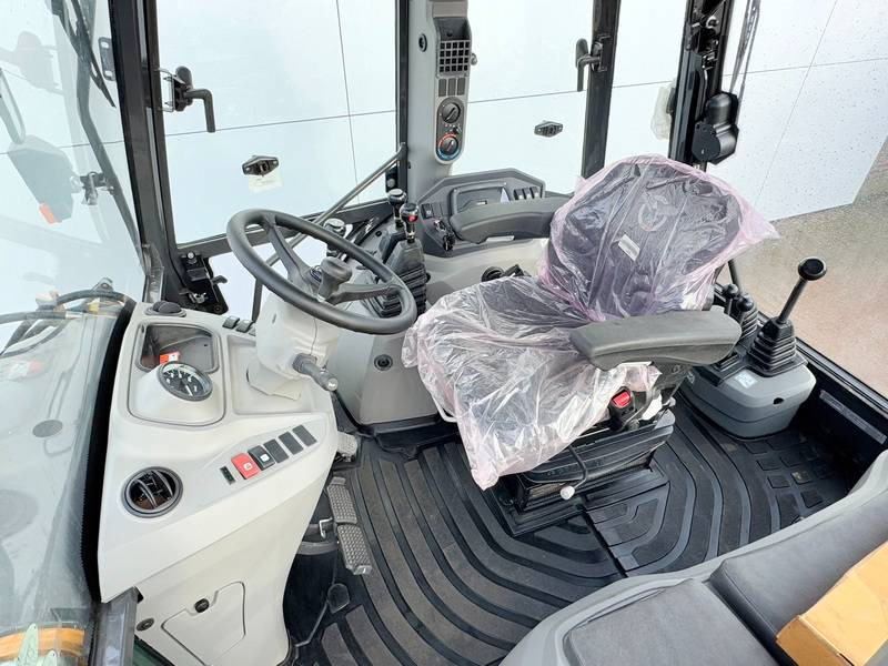 Case 570SV 4WD - 4/1 Bucket / Telescopic Boom / AC - Φορτωτής εκσκαφέας: φωτογραφία 5 Case 570SV 4WD - 4/1 Bucket / Telescopic Boom / AC - Φορτωτής εκσκαφέας: φωτογραφία 5