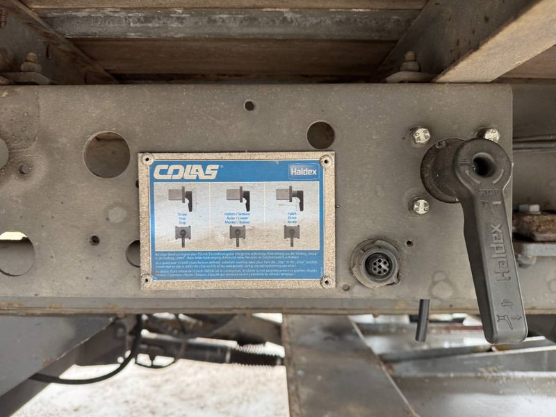 Επικαθήμενο κόφα Fruehauf ONCRK 32-220 A - Taillift / Forced Steering: φωτογραφία 19 Επικαθήμενο κόφα Fruehauf ONCRK 32-220 A - Taillift / Forced Steering: φωτογραφία 19