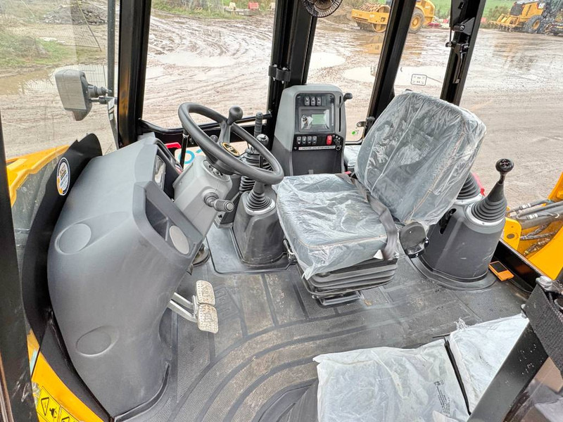 JCB 3DX / 3CX Plus 4WD - New / Unused / Hammer Lines - Φορτωτής εκσκαφέας: φωτογραφία 5 JCB 3DX / 3CX Plus 4WD - New / Unused / Hammer Lines - Φορτωτής εκσκαφέας: φωτογραφία 5