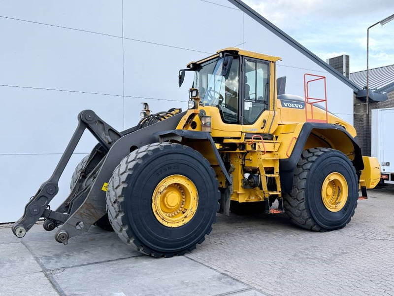 Volvo L220H - German Machine / 3rd Function - Ελαστιχοφόρος φορτωτής: φωτογραφία 2 Volvo L220H - German Machine / 3rd Function - Ελαστιχοφόρος φορτωτής: φωτογραφία 2