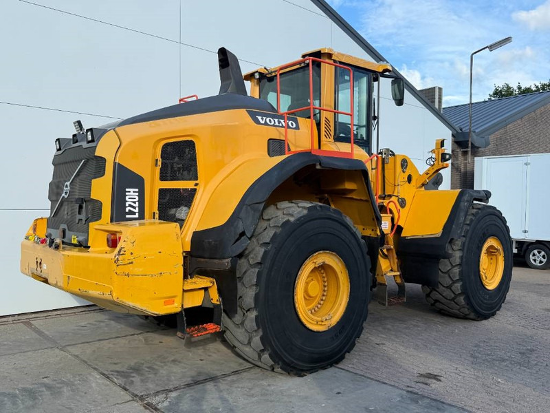 Volvo L220H - German Machine / 3rd Function - Ελαστιχοφόρος φορτωτής: φωτογραφία 5 Volvo L220H - German Machine / 3rd Function - Ελαστιχοφόρος φορτωτής: φωτογραφία 5